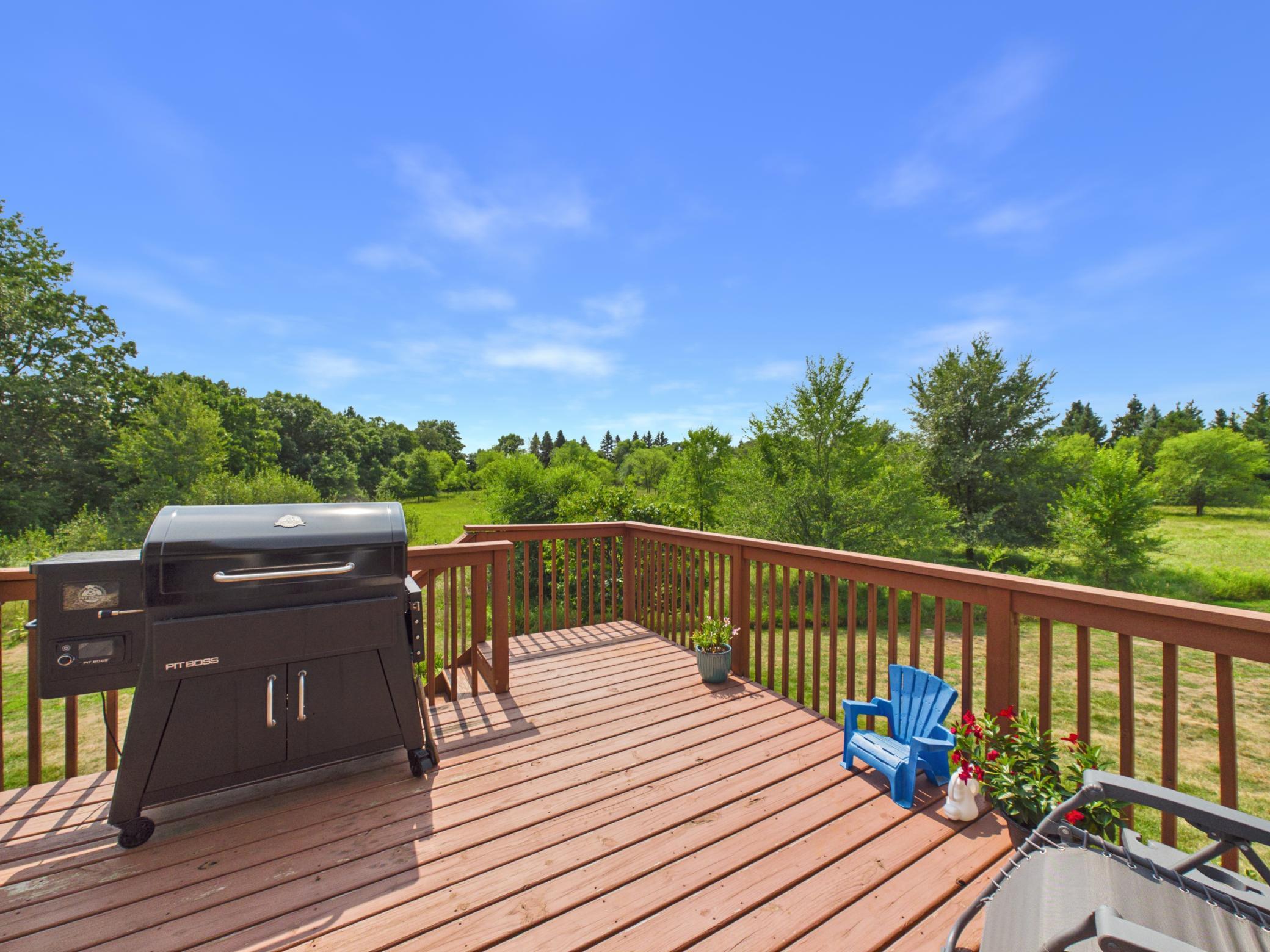 4728 4th Street Loop Ne Property Photo 2