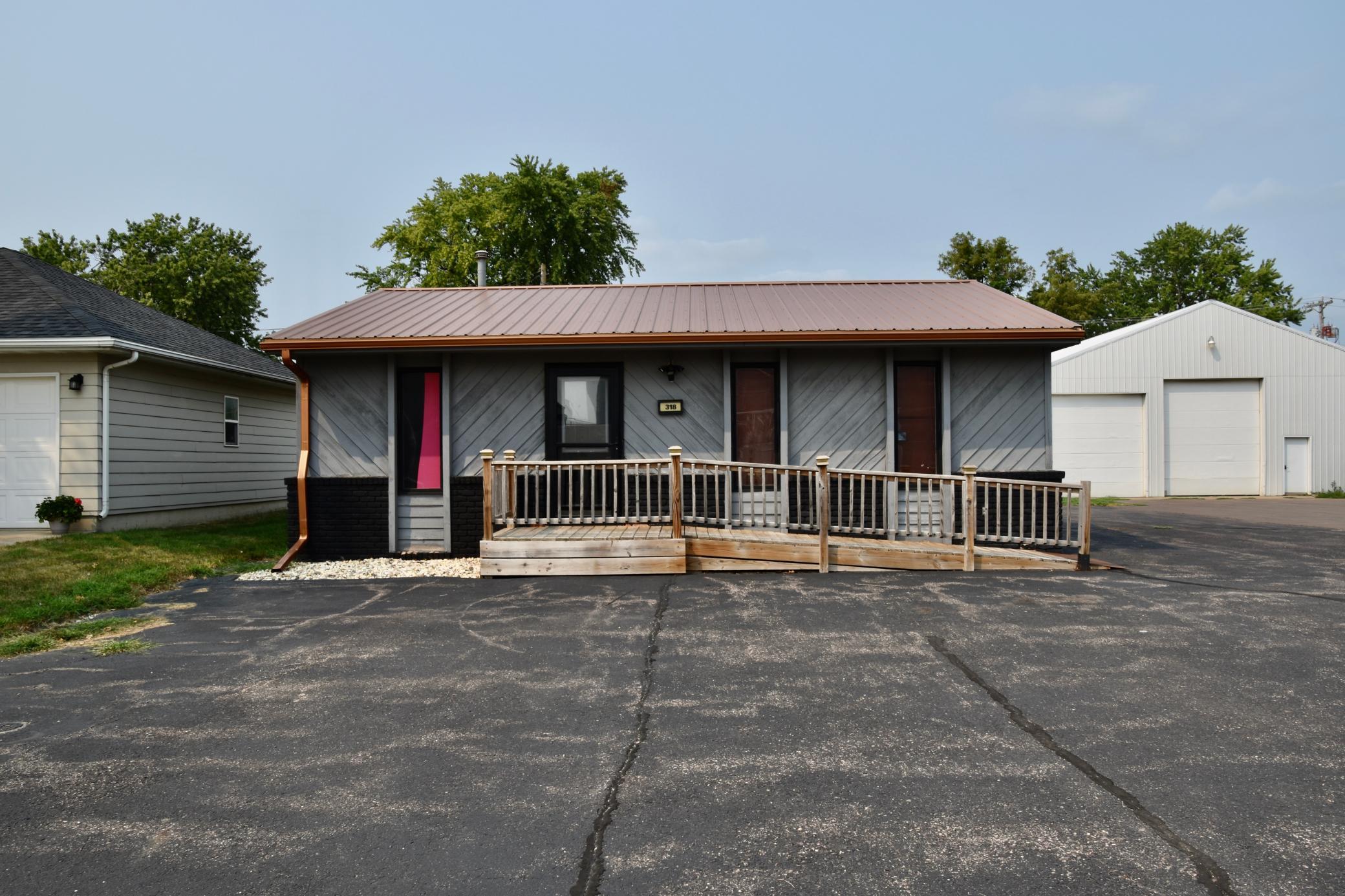 318 11th Street Property Photo 1