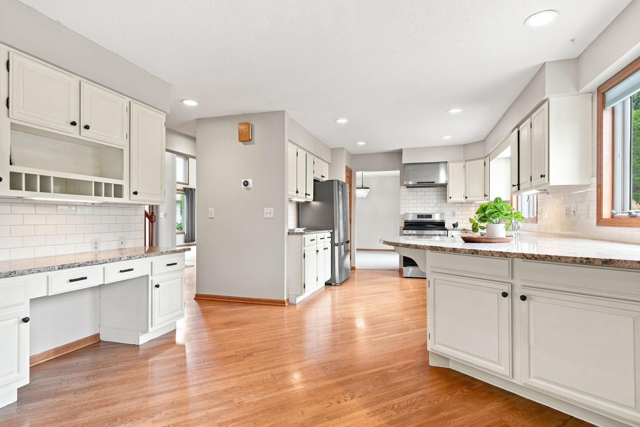 10340 Summer Place Property Photo 7