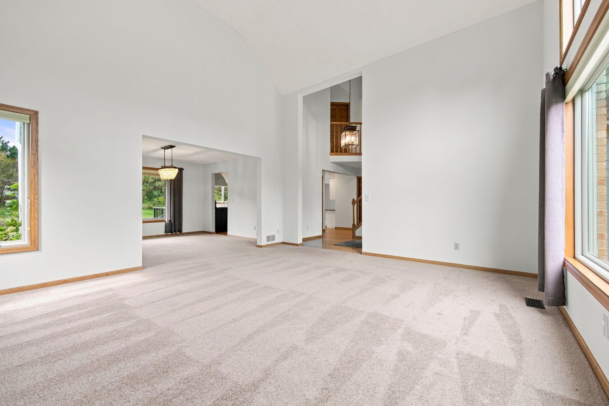 10340 Summer Place Property Photo 12