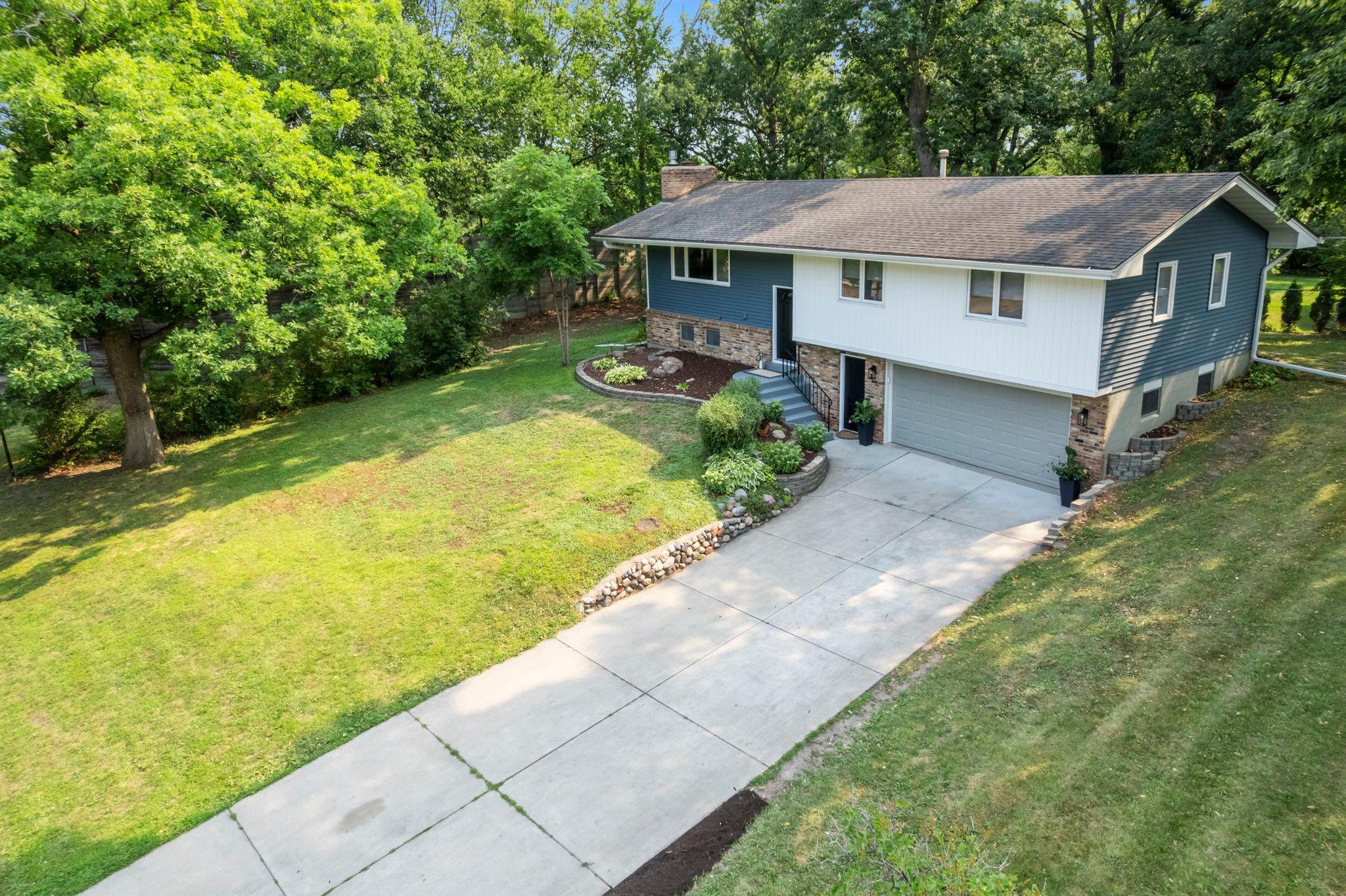 5375 Matterhorn Drive Ne Property Photo 6