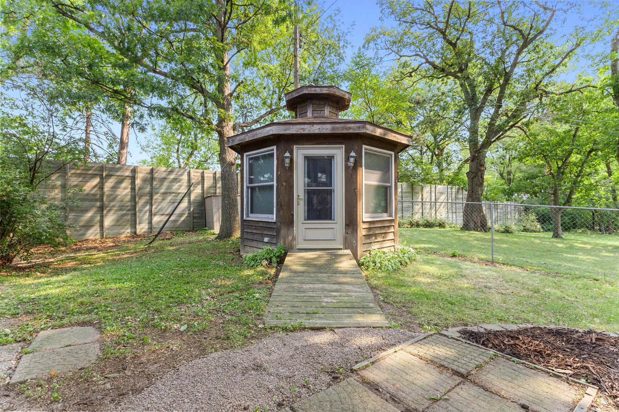 5375 Matterhorn Drive Ne Property Photo 10