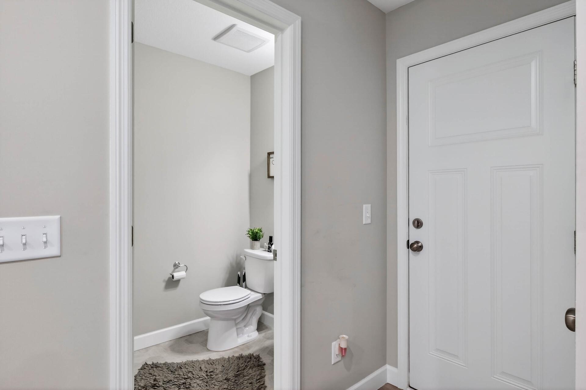 25584 3rd Street W Property Photo 6