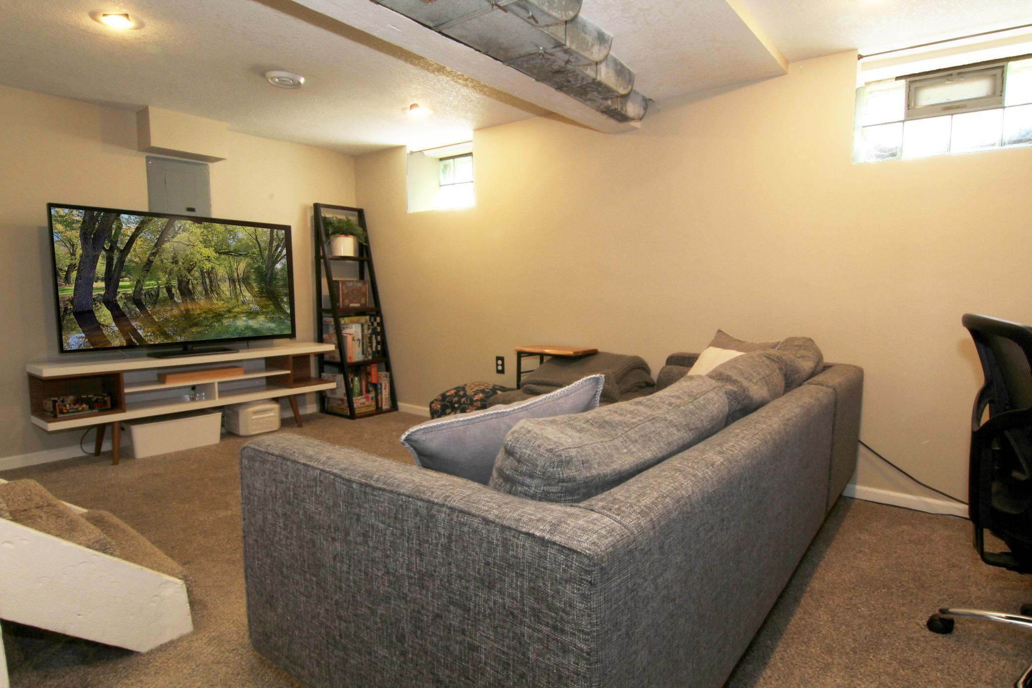 4142 Upton Avenue N Property Photo 24