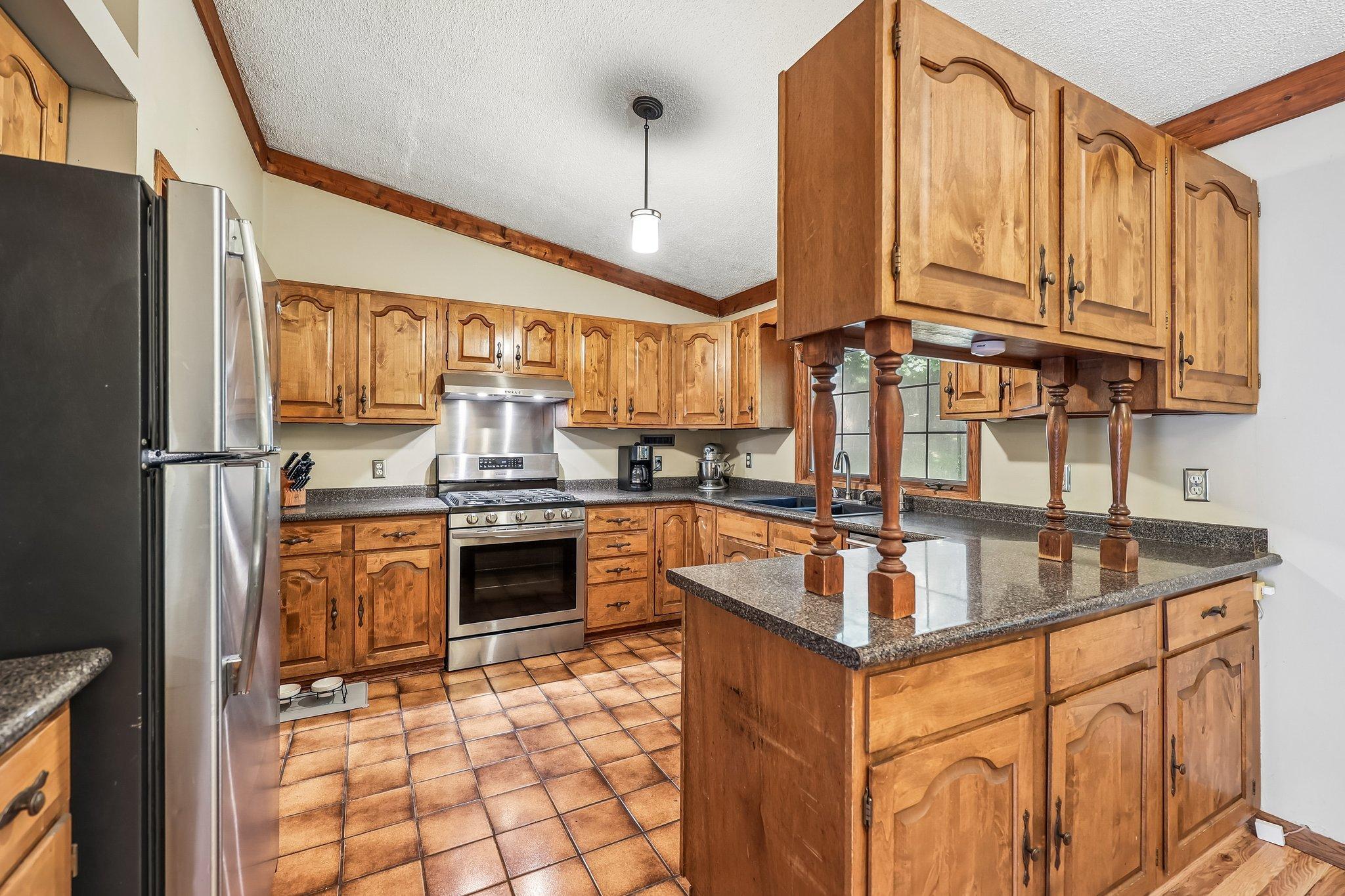 4311 Williston Road Property Photo 13
