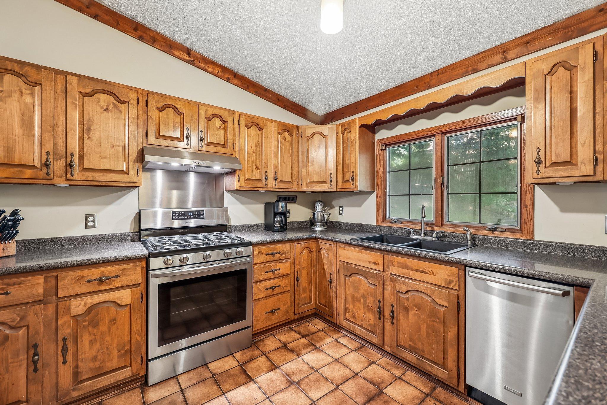 4311 Williston Road Property Photo 14