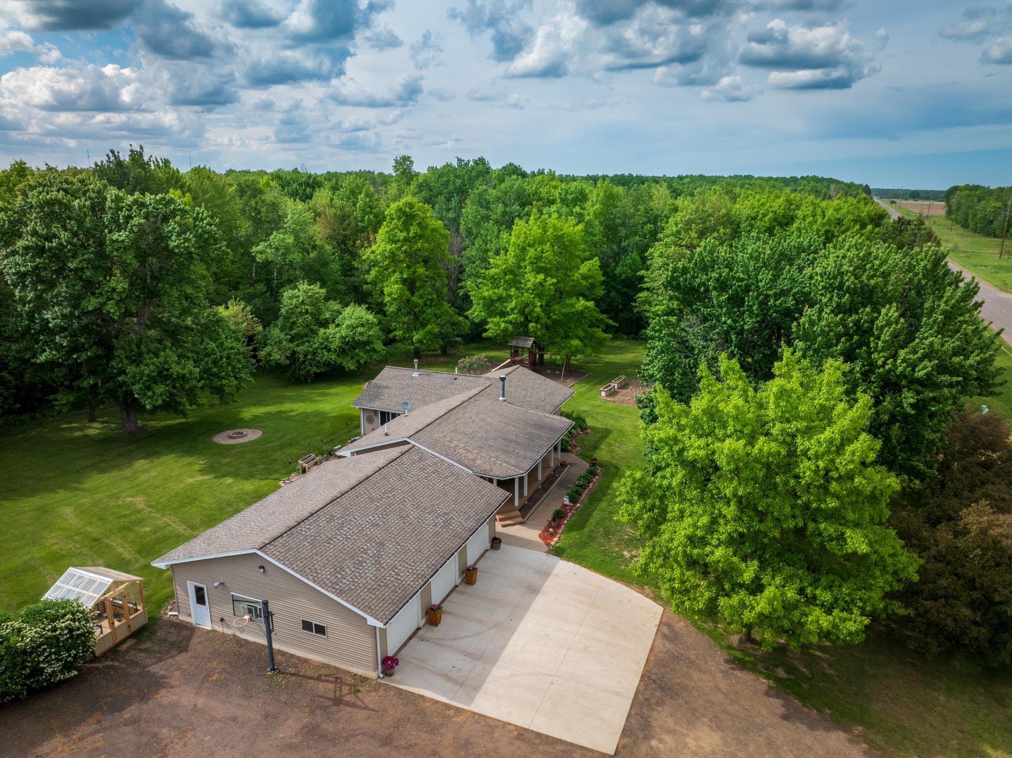 38813 Fox Road Property Photo 5