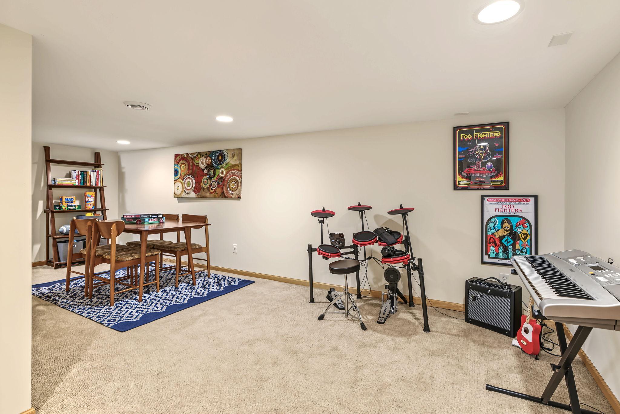 341 Burntside Drive Property Photo 30