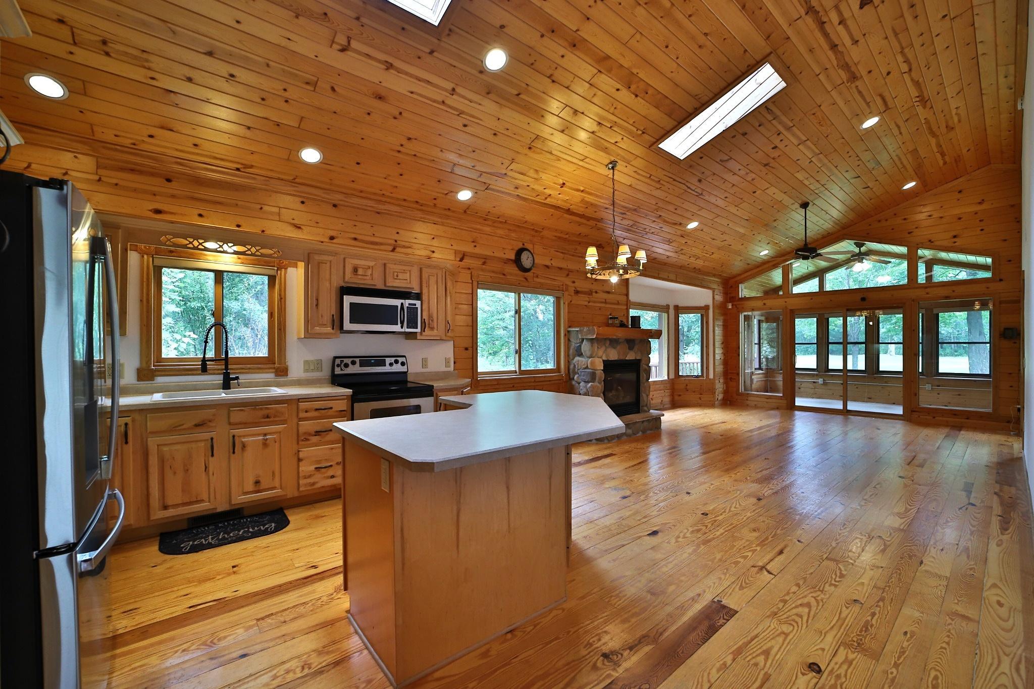 39916 Par West Drive Property Photo 2