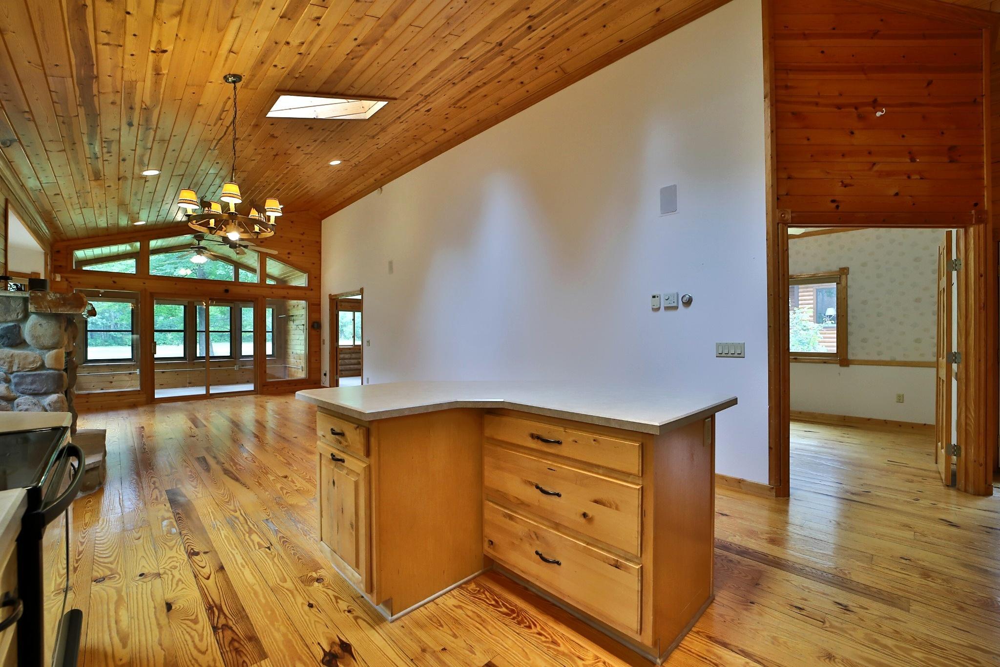 39916 Par West Drive Property Photo 5