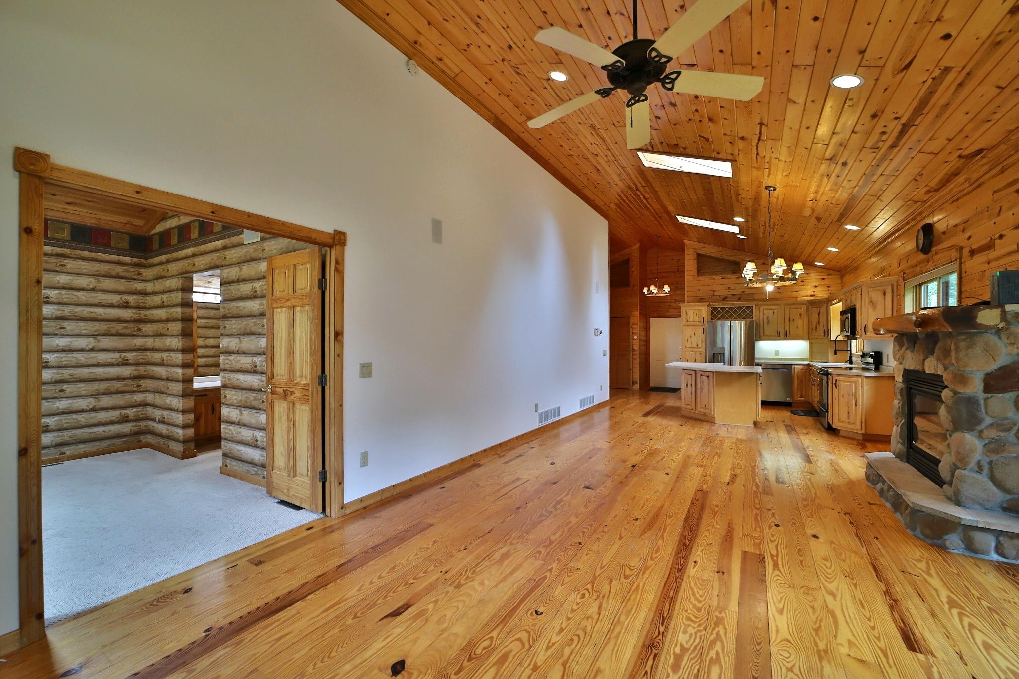 39916 Par West Drive Property Photo 9