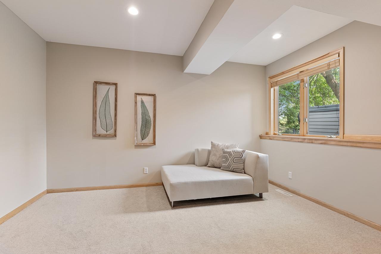 7602 S Bay Circle Property Photo 41