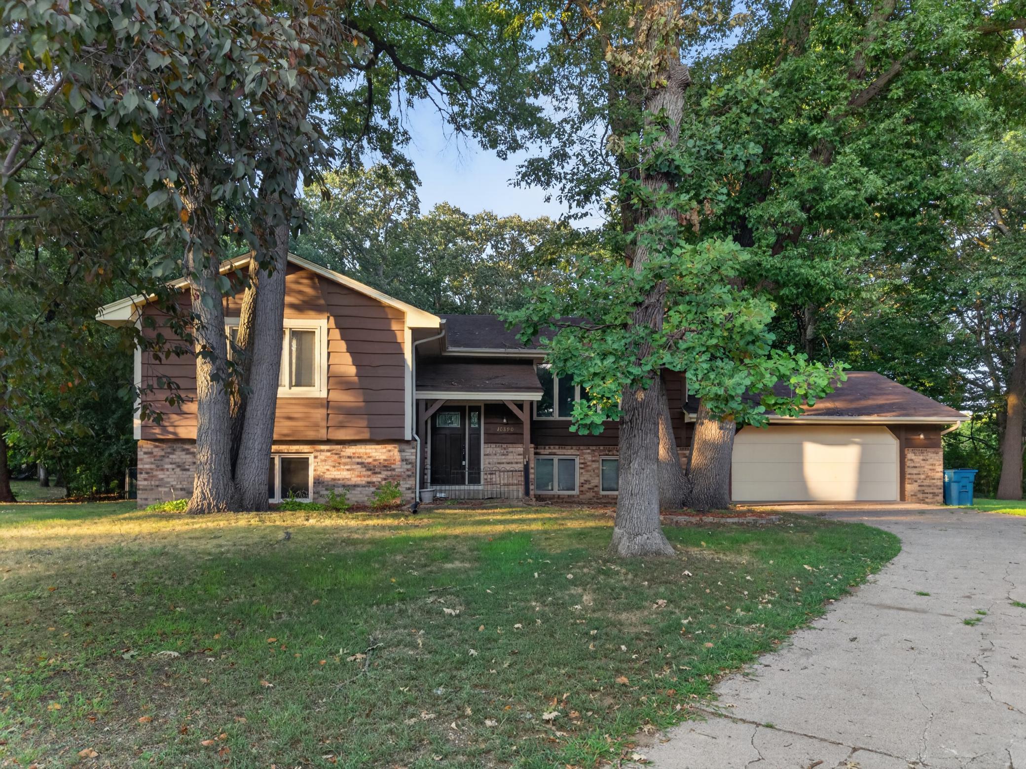 10890 133rd Circle N Property Photo 2