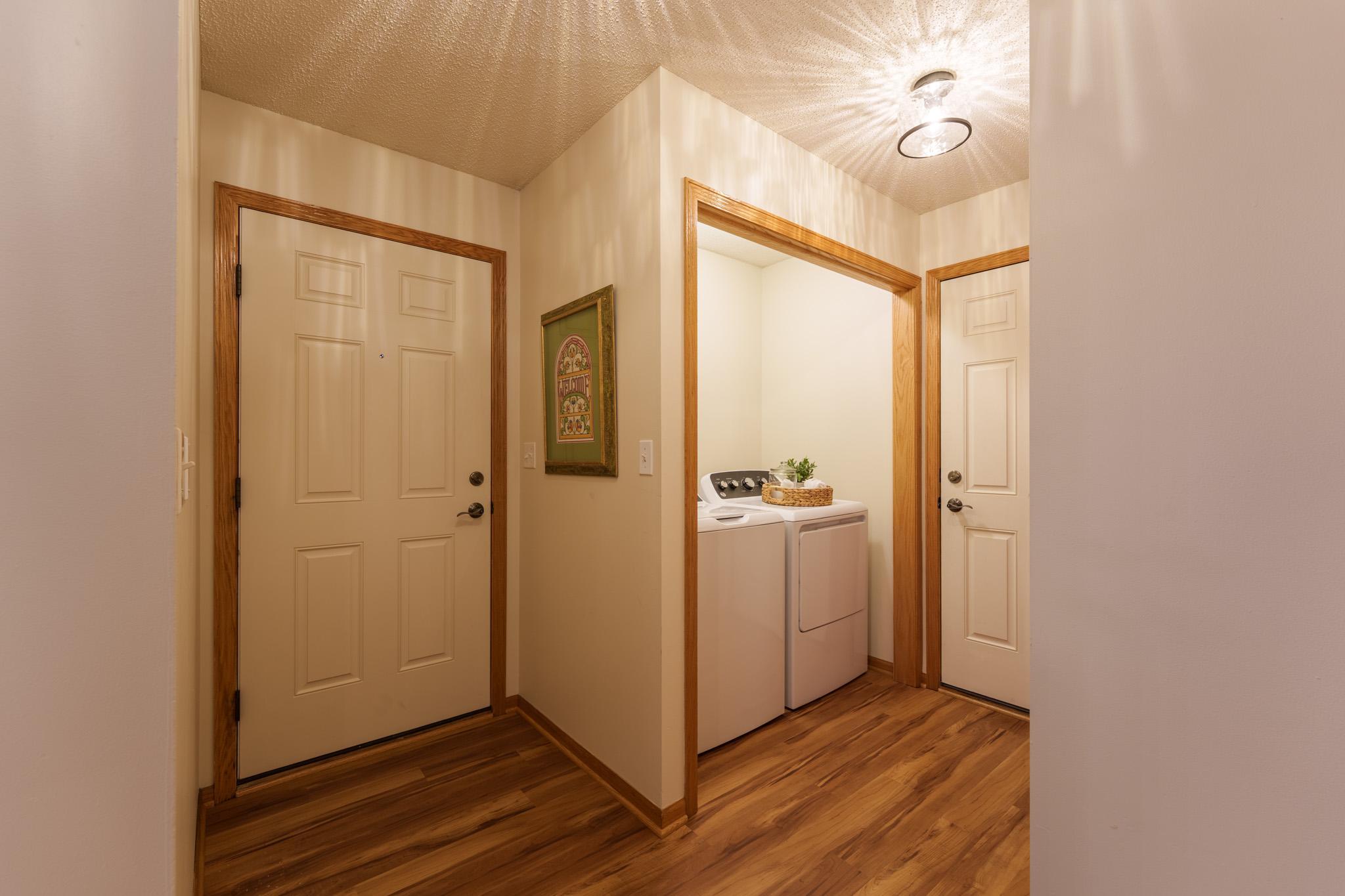 3049 Venice Lane Nw Property Photo 14