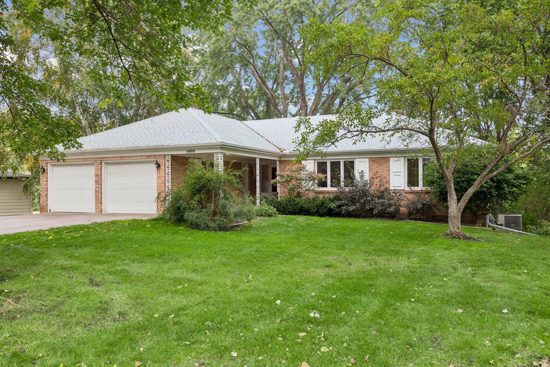 4900 Killarney Drive Property Photo 4