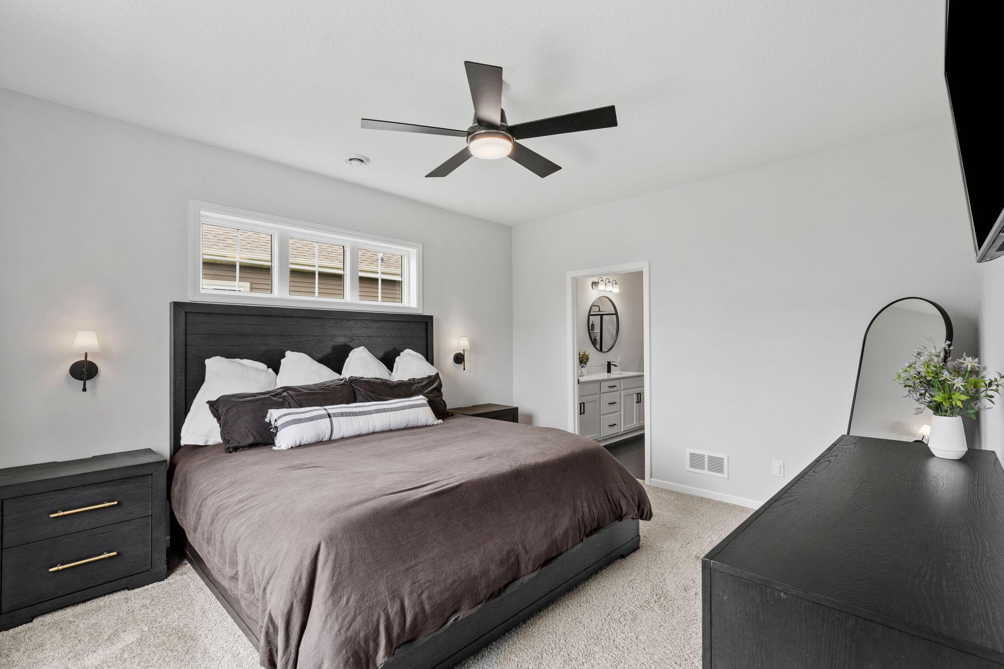 8025 Walnut Lane Property Photo 16