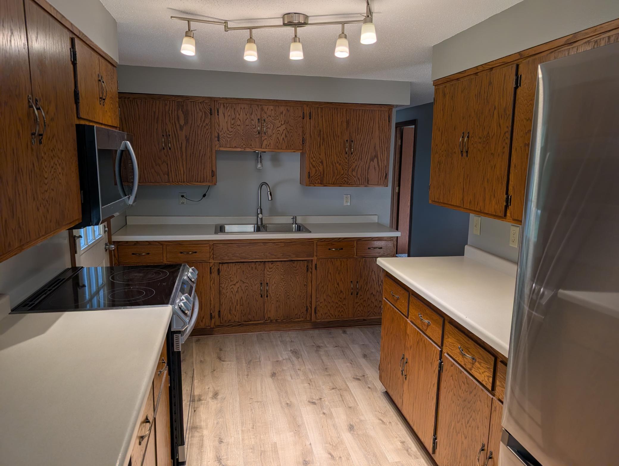 1390 6th Avenue Property Photo 8
