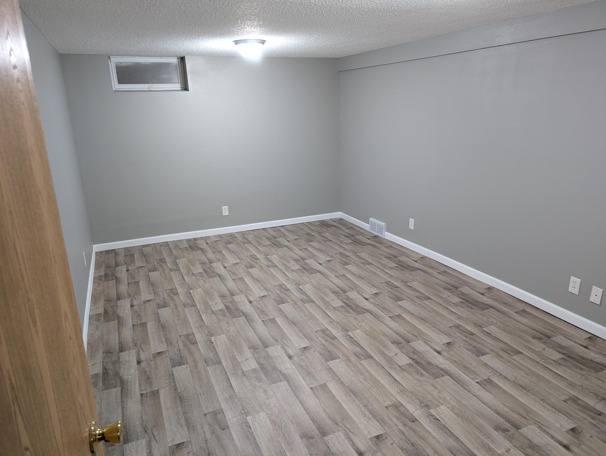 1390 6th Avenue Property Photo 22
