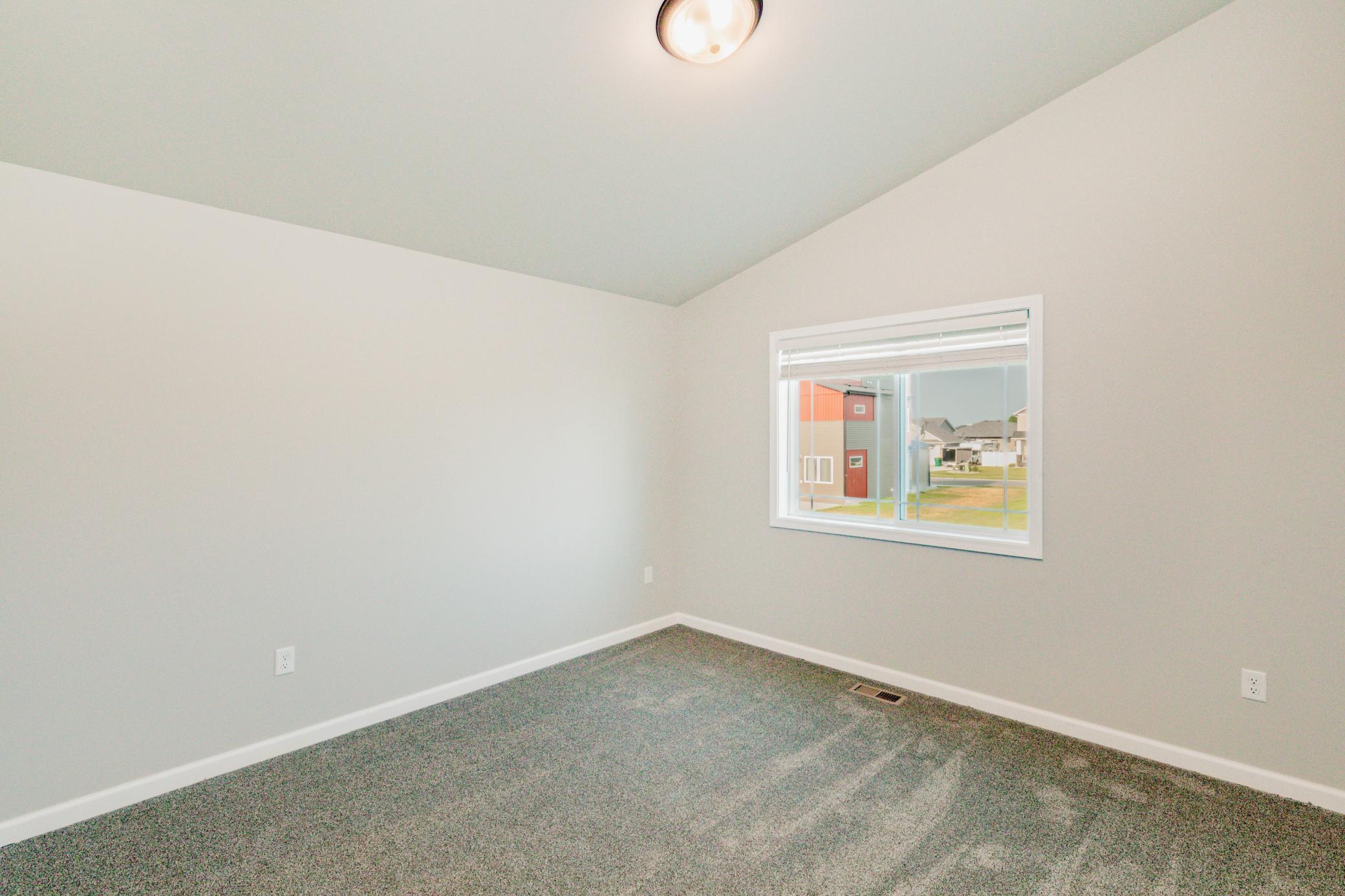 166 Pine Avenue Property Photo 11