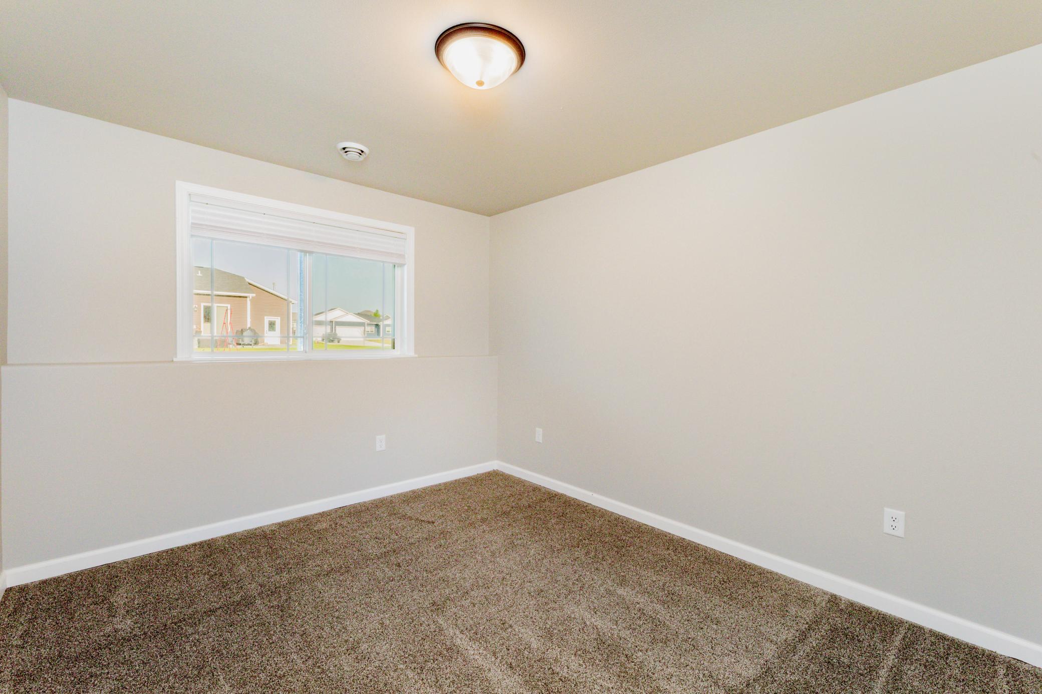 166 Pine Avenue Property Photo 18