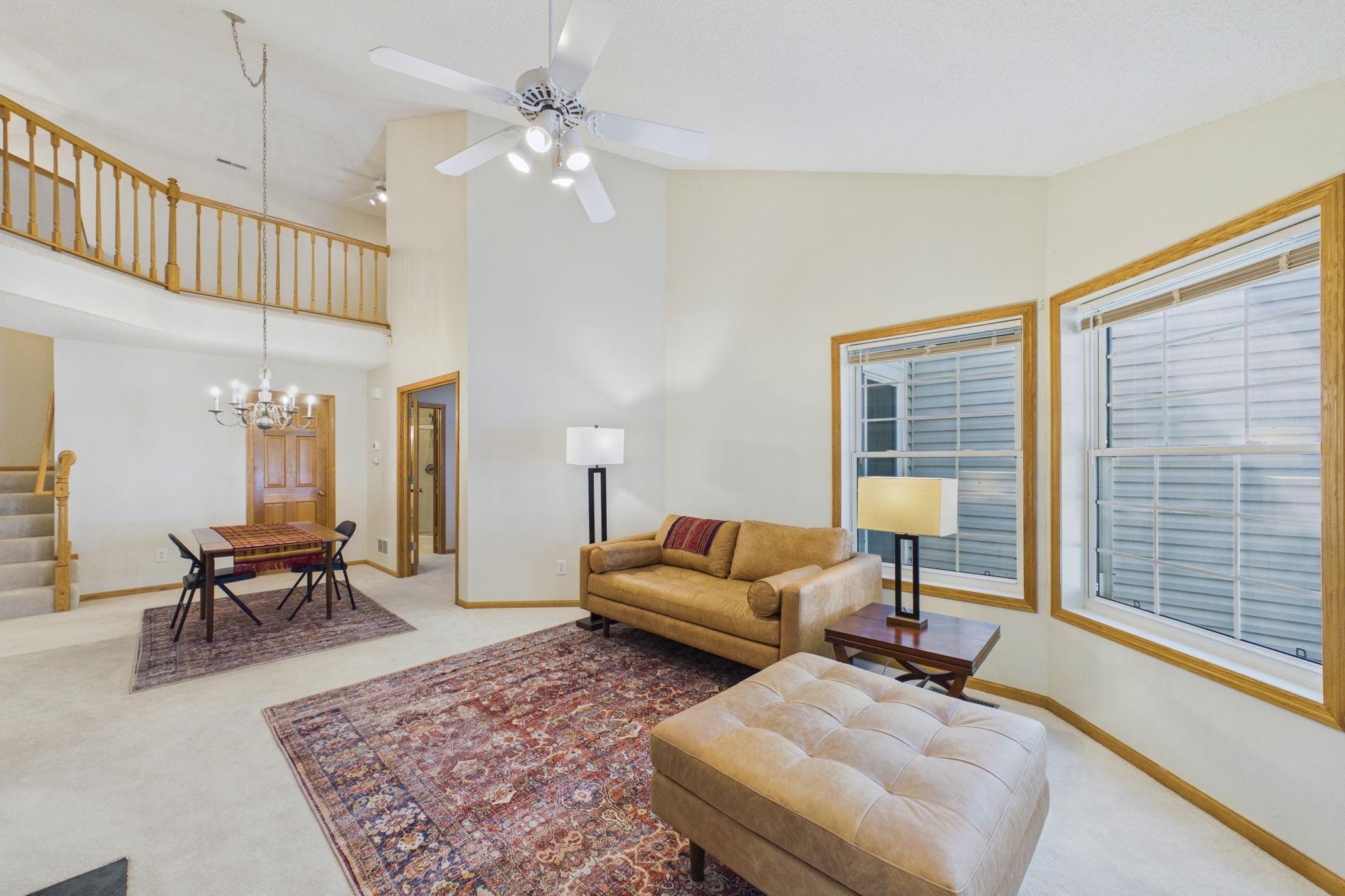 1744 Maple Court Property Photo 6