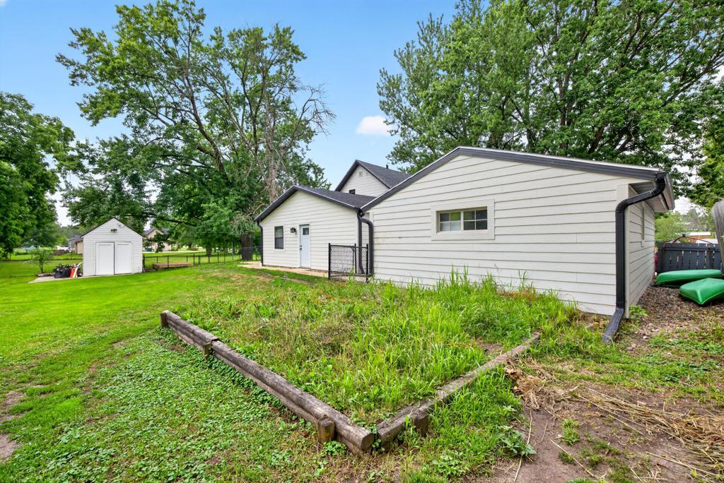 330 1st Avenue Ne Property Photo 38