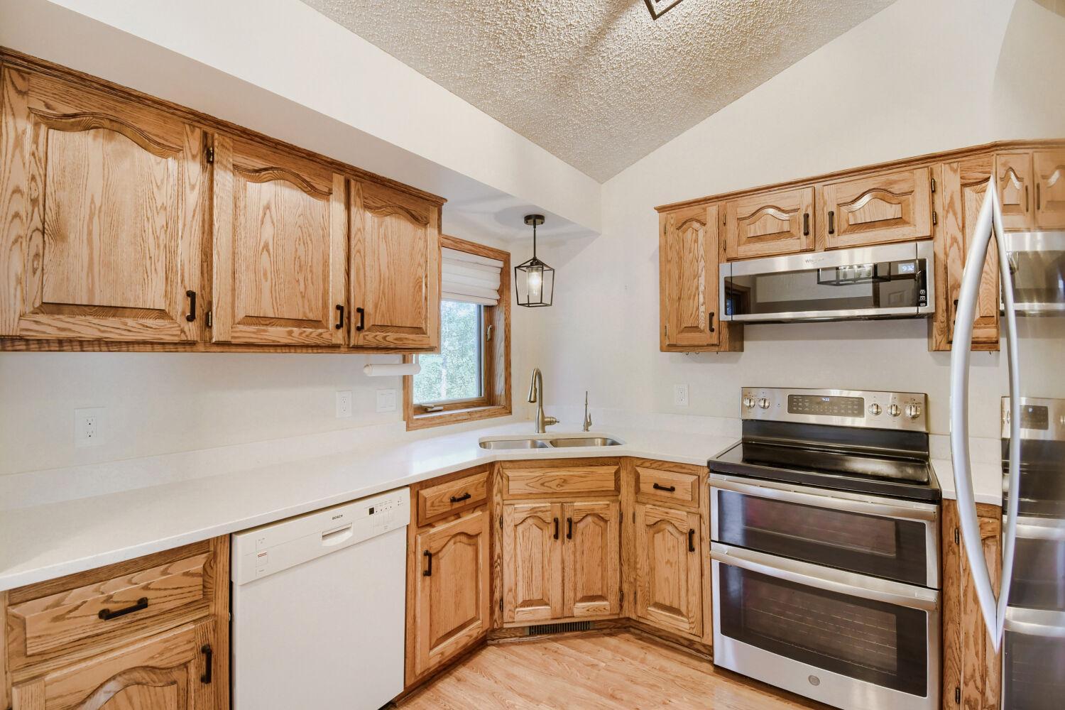 4075 Valentine Crest Road Property Photo 6