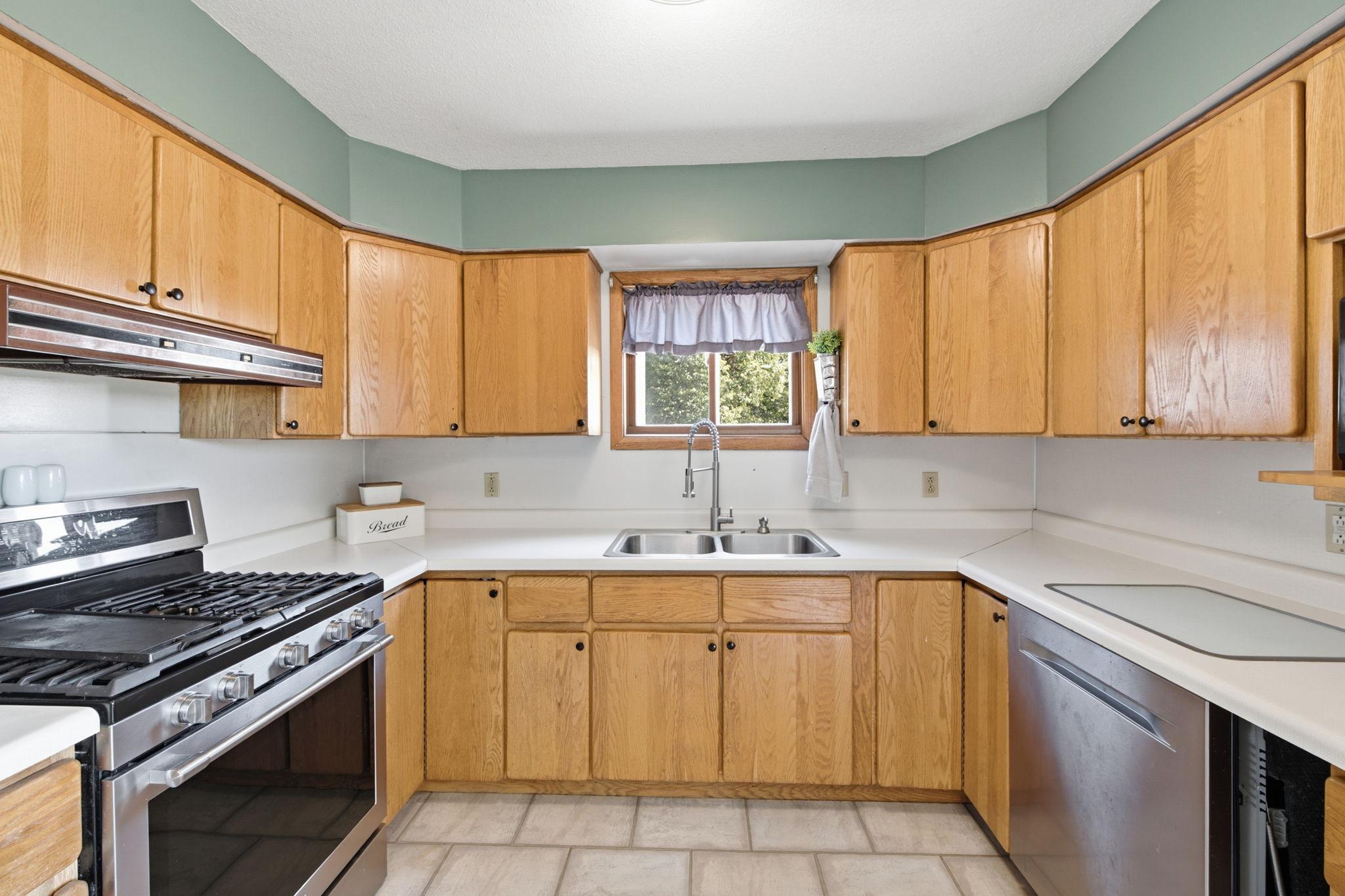 3374 90th Street Property Photo 6