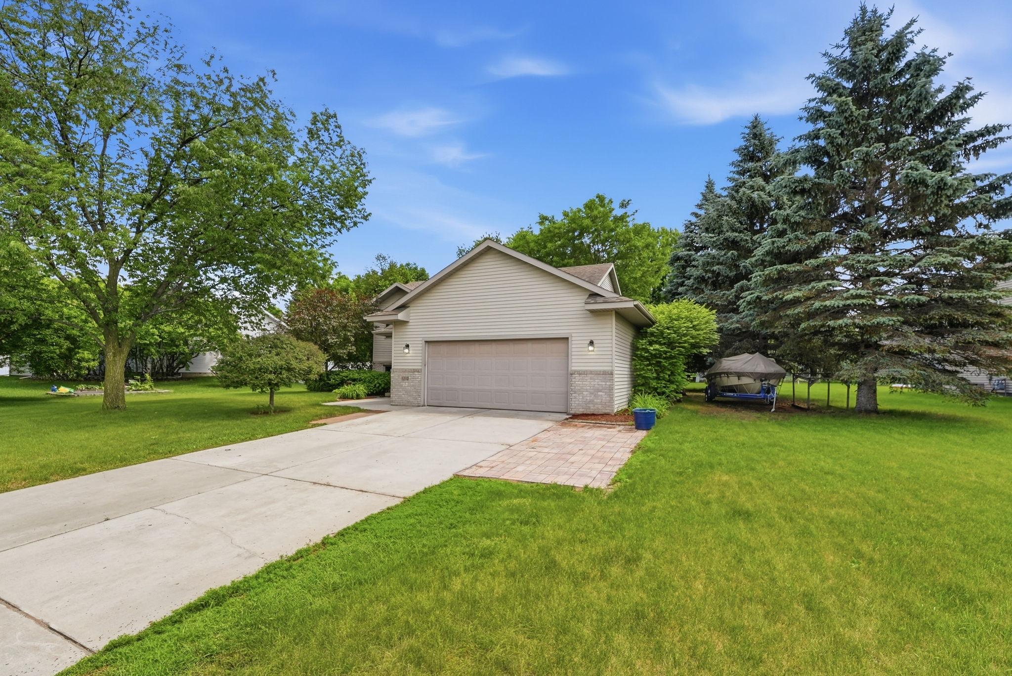 1210 E Baker Street Property Photo 2