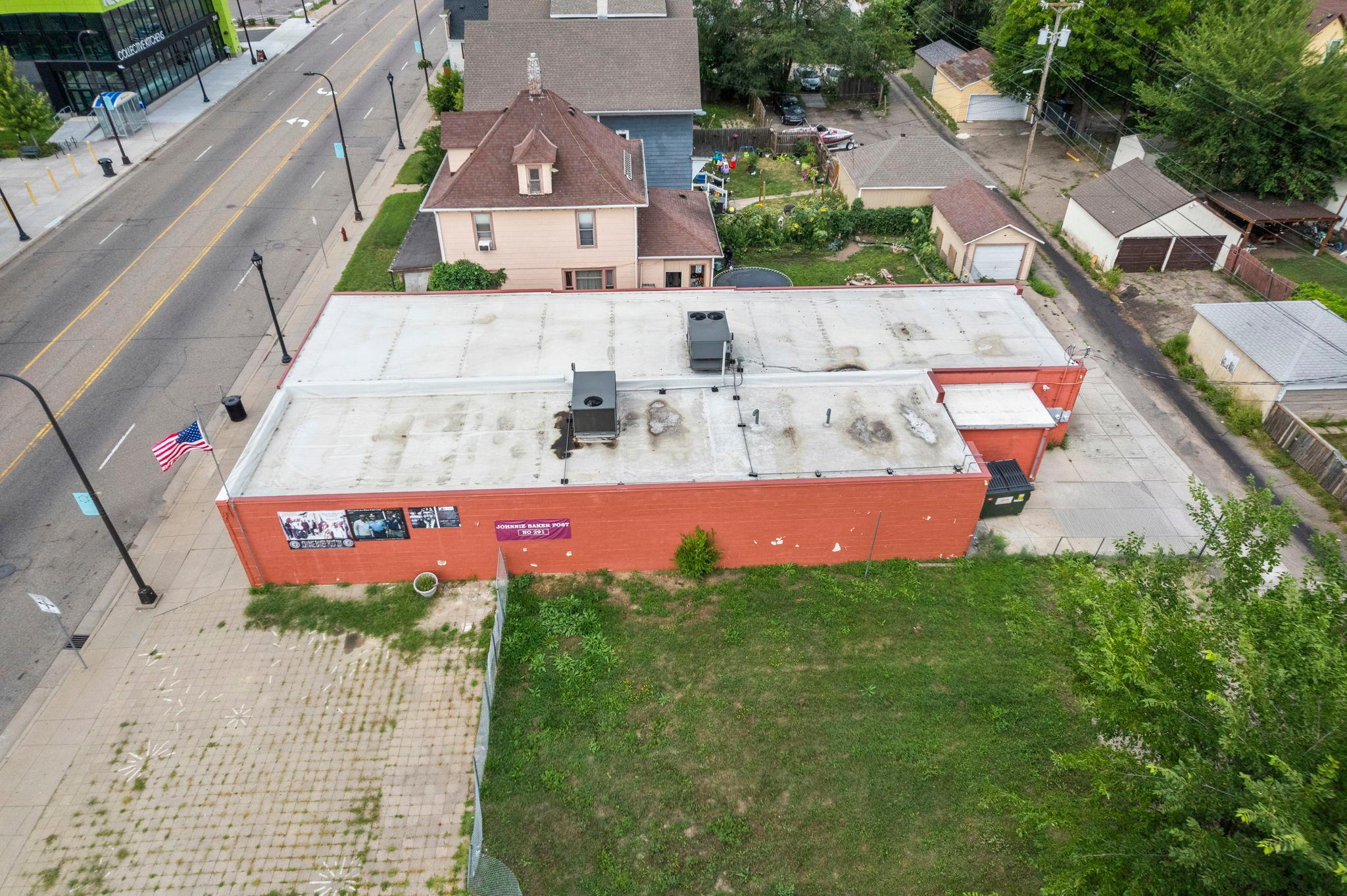 2038 W Broadway Avenue Property Photo 40