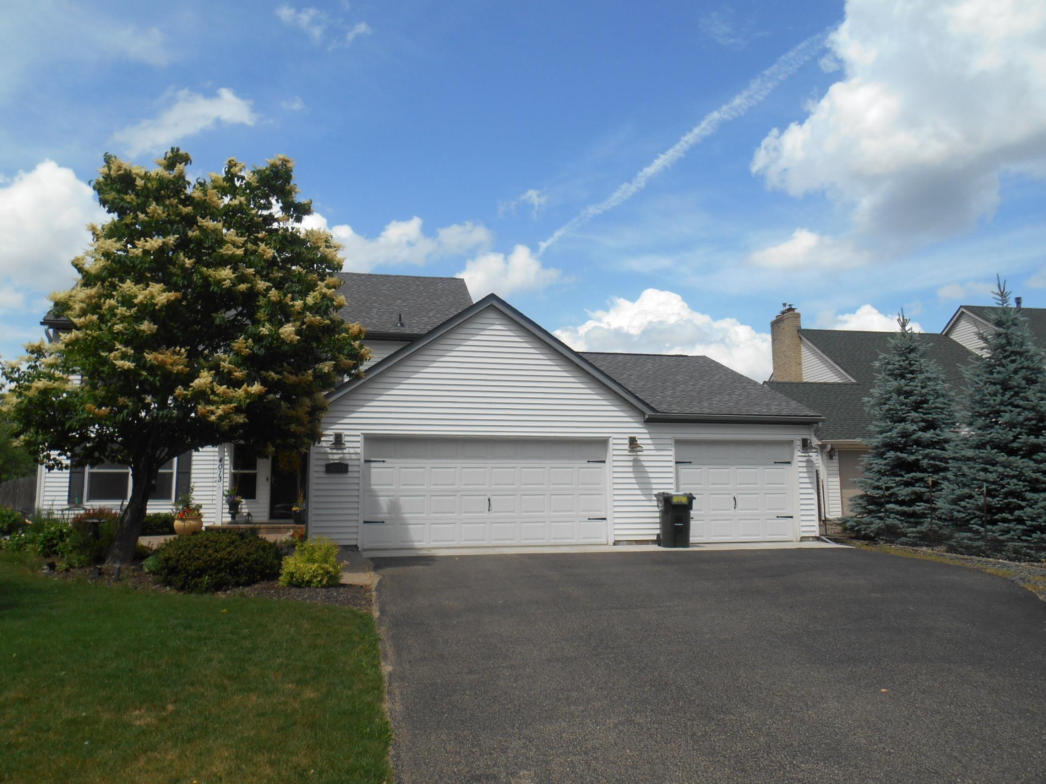 4013 Stonebridge Drive S Property Photo 2