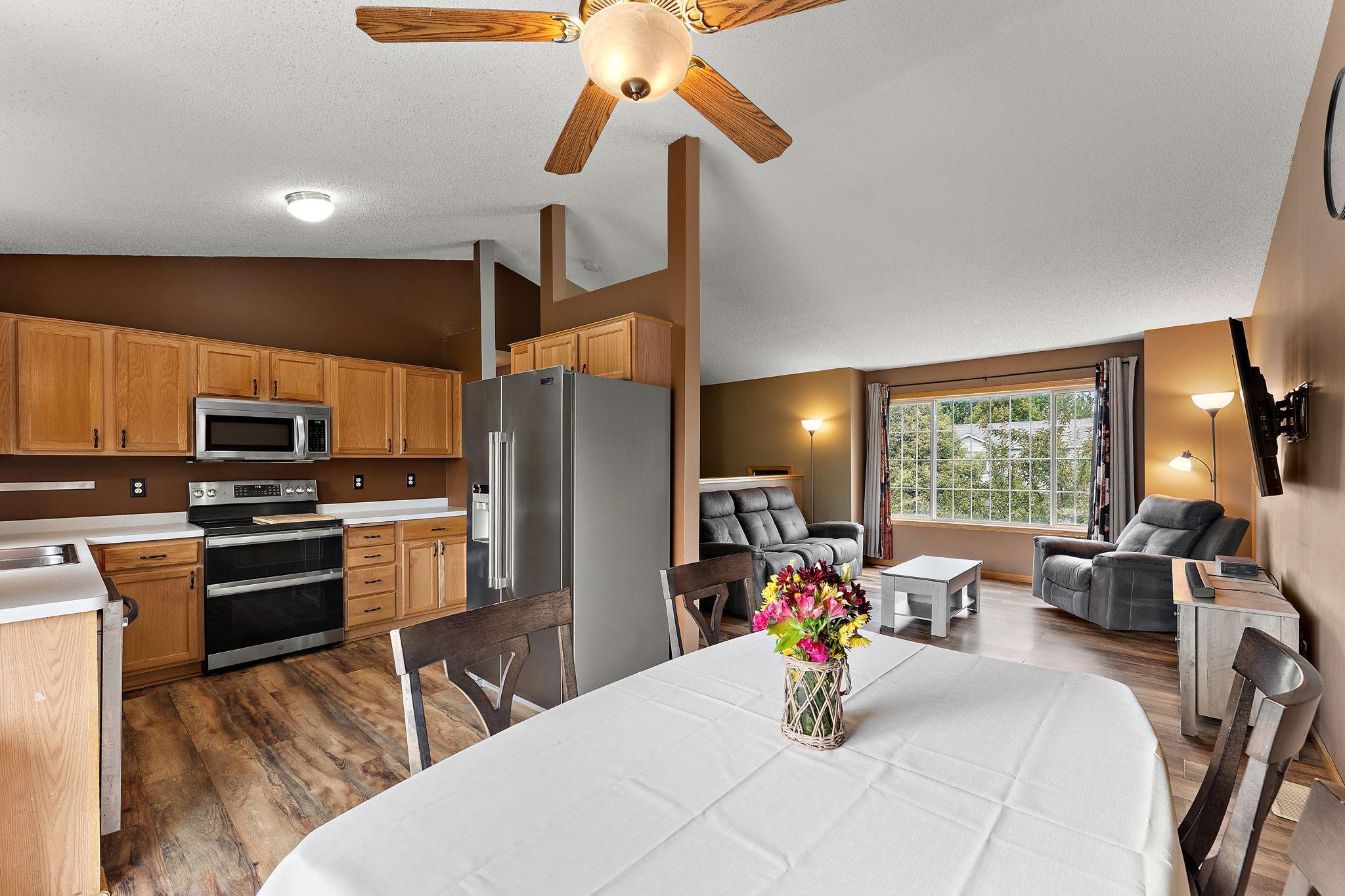 1300 Brookhaven Drive Property Photo 4
