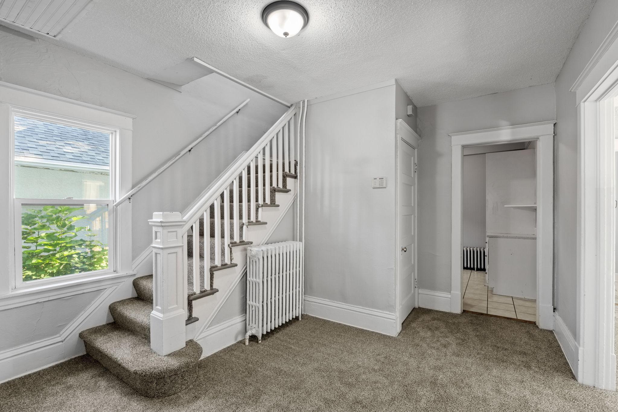 1340 Oliver Avenue N Property Photo 11