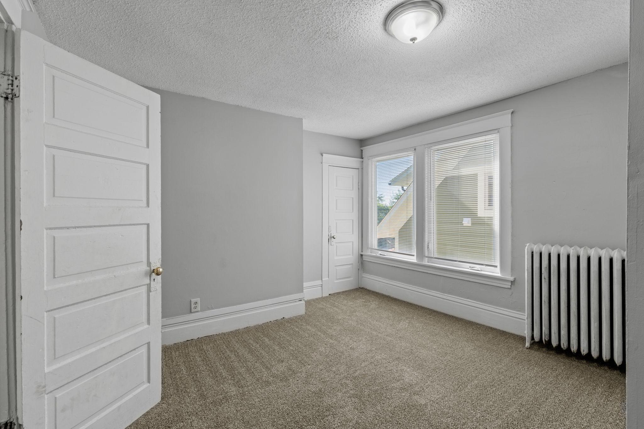 1340 Oliver Avenue N Property Photo 19