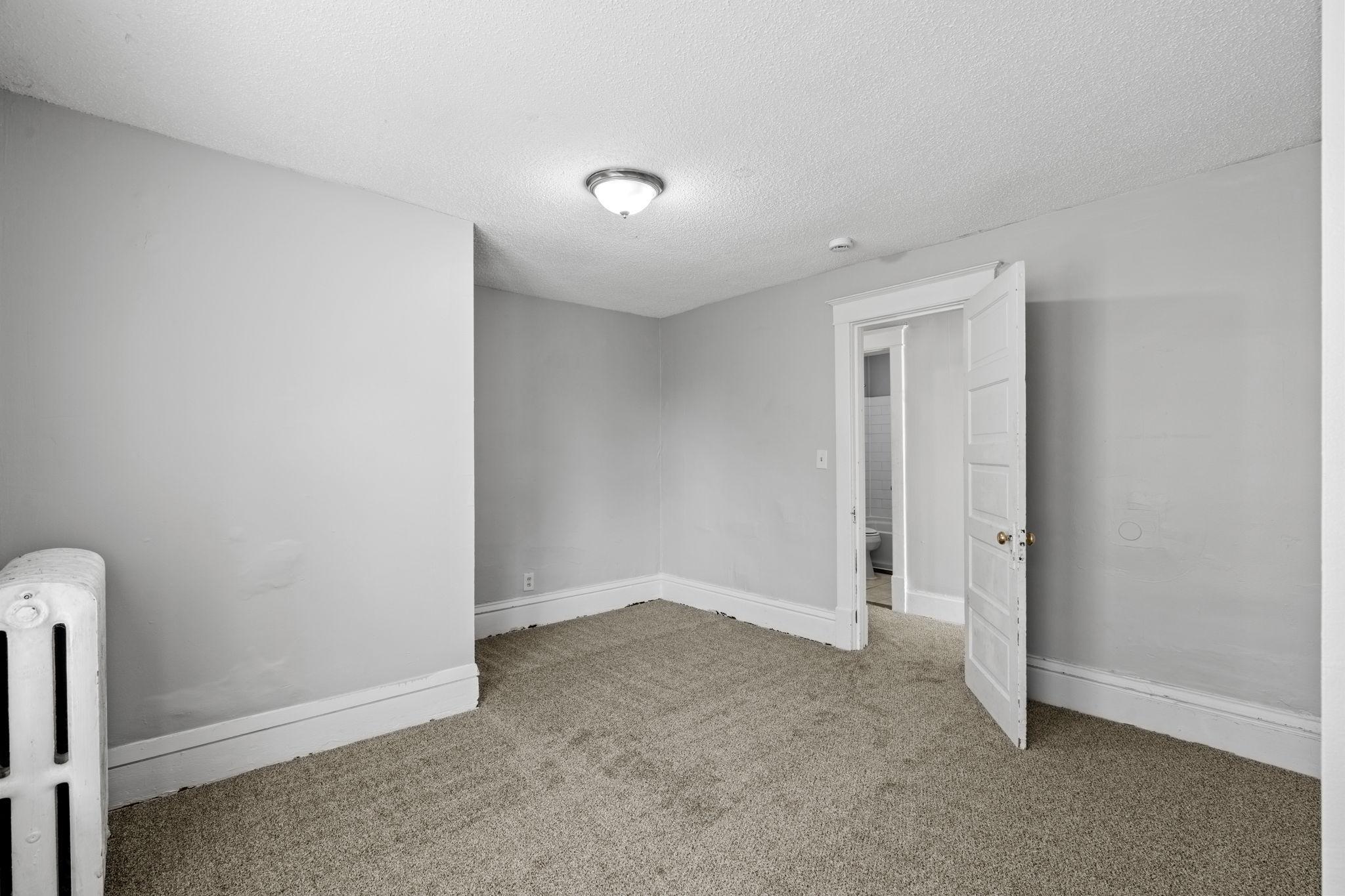 1340 Oliver Avenue N Property Photo 20