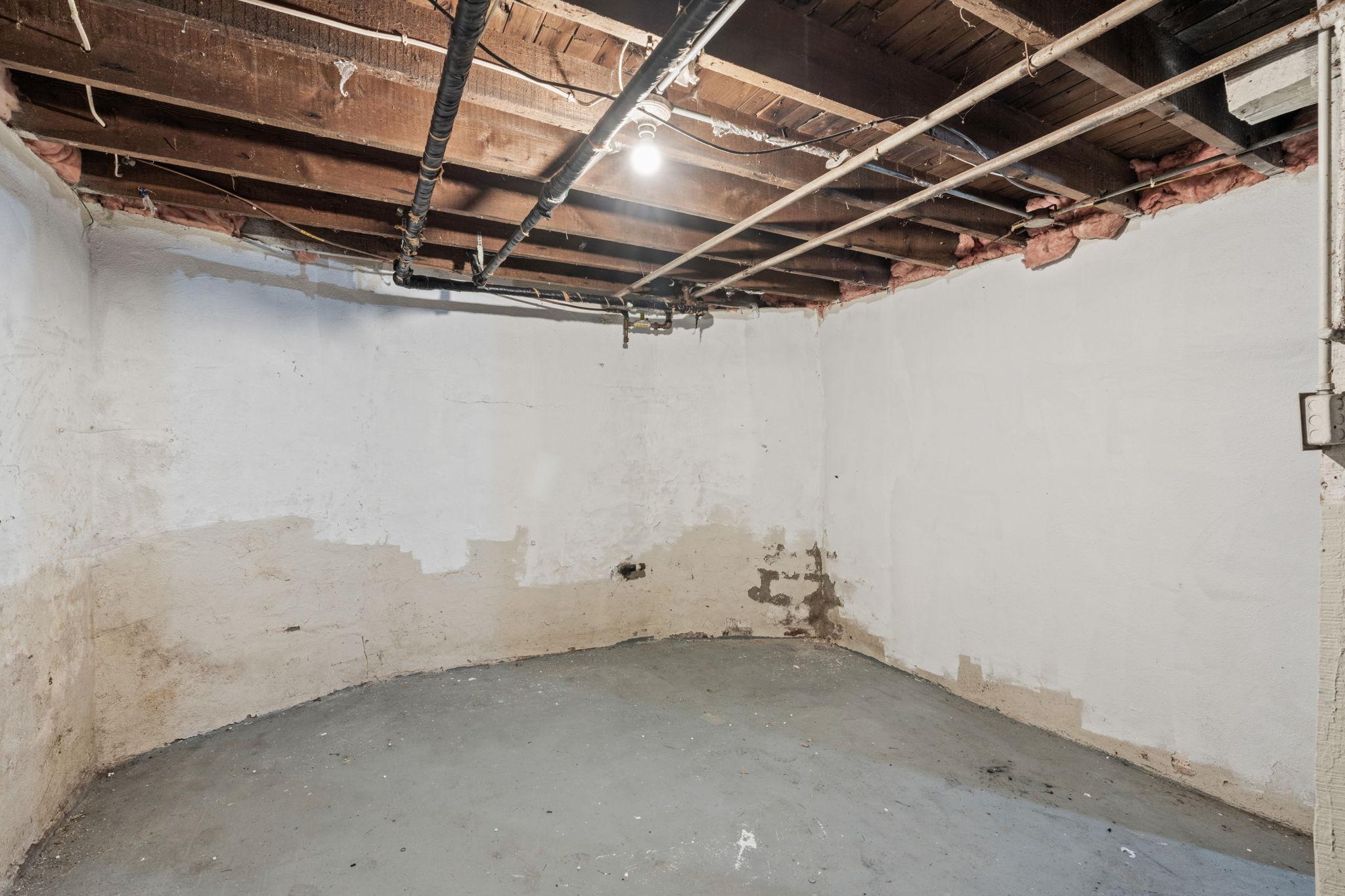1340 Oliver Avenue N Property Photo 27
