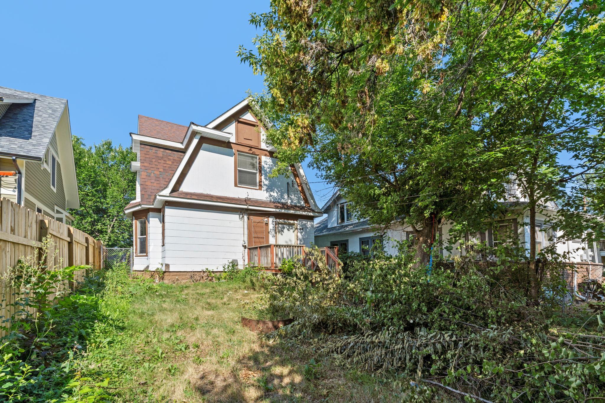 1340 Oliver Avenue N Property Photo 33