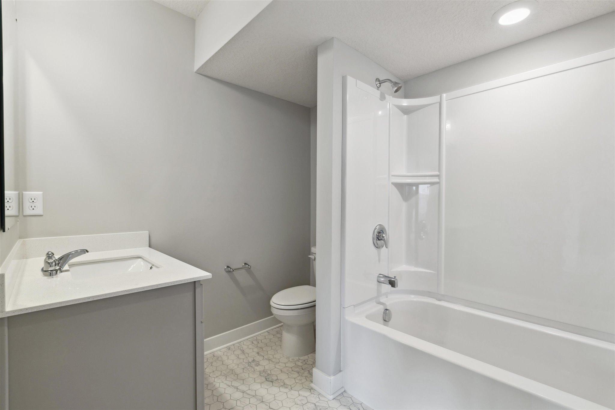 1649 Shasta Drive Property Photo 18