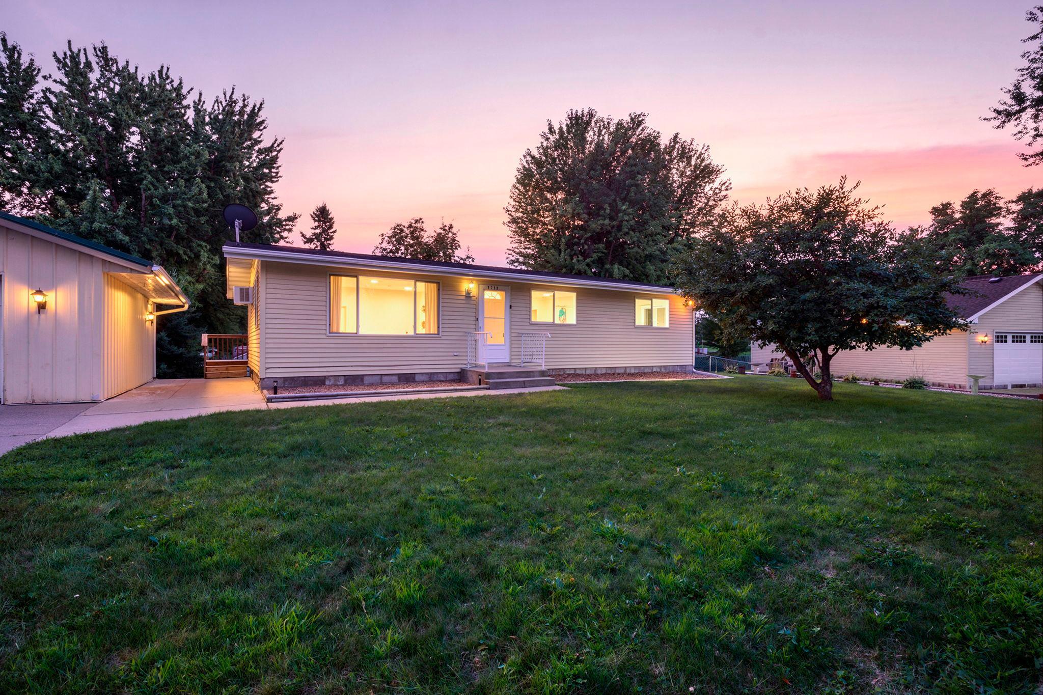 1230 8th Street Property Photo 4