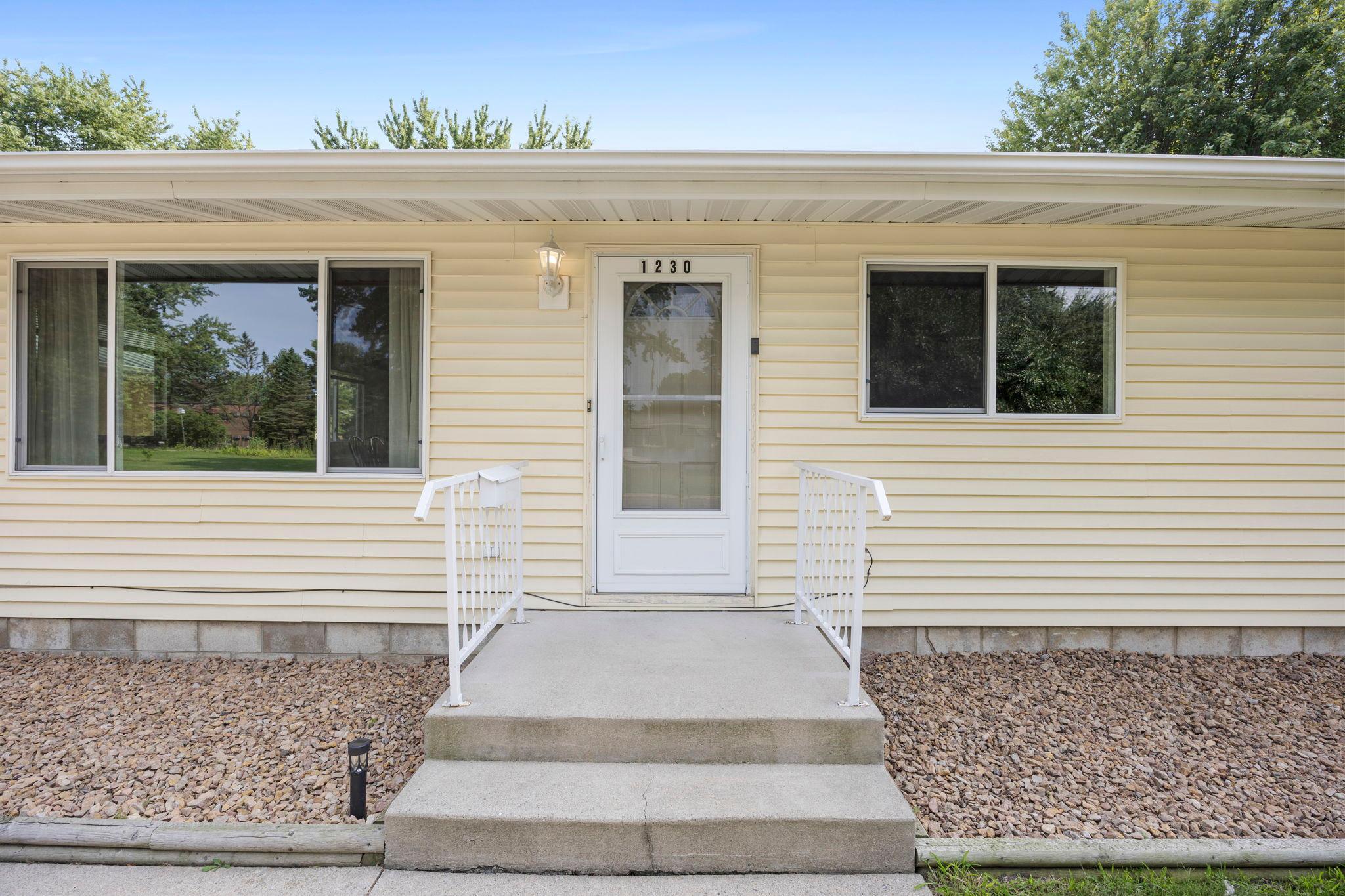 1230 8th Street Property Photo 7