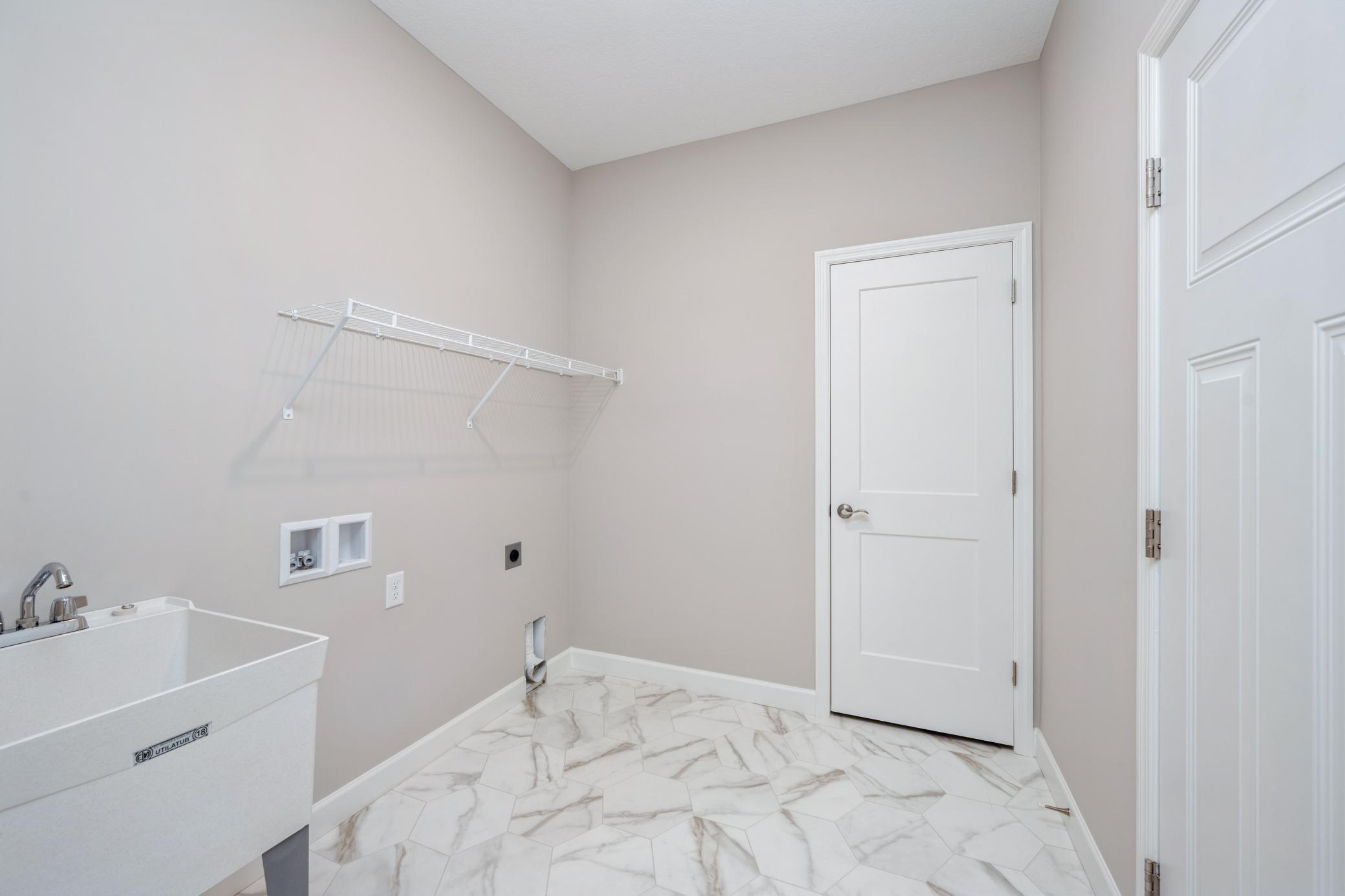 1201 Cedar Lane Property Photo 6