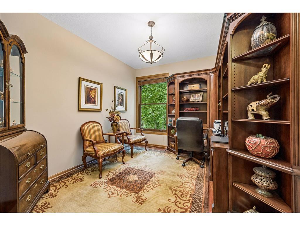 18464 Farmstead Circle Property Photo 12