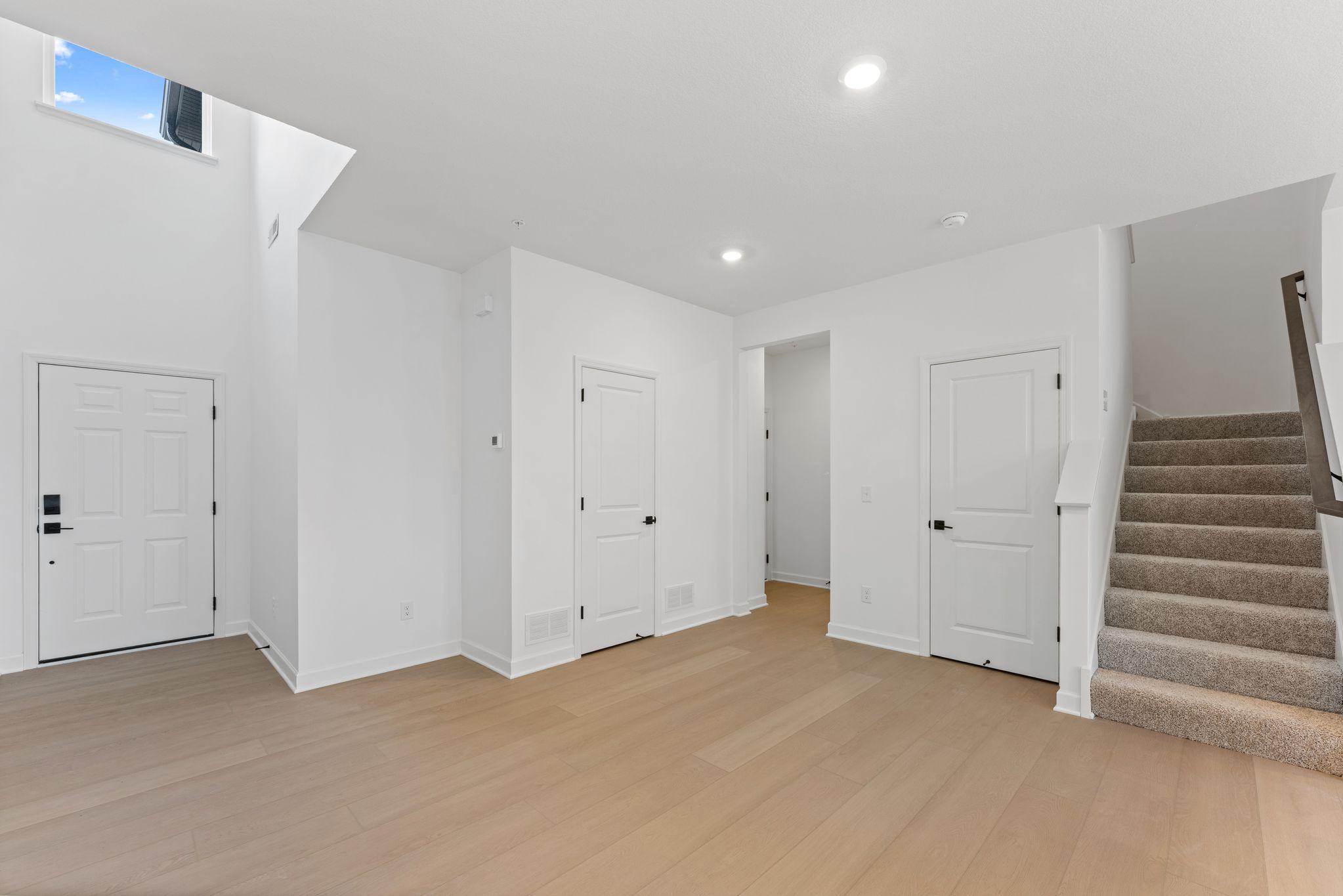 10549 Harbor Lane N Property Photo 8