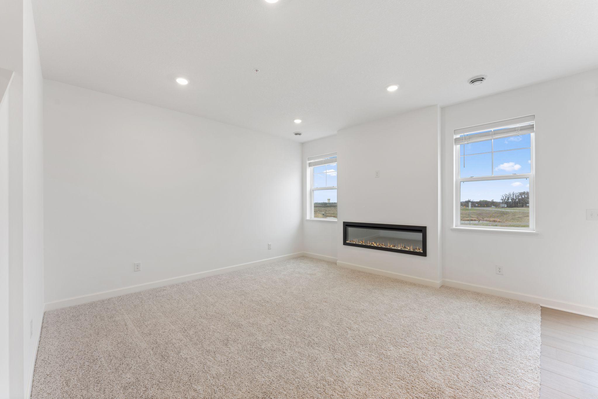 10549 Harbor Lane N Property Photo 9