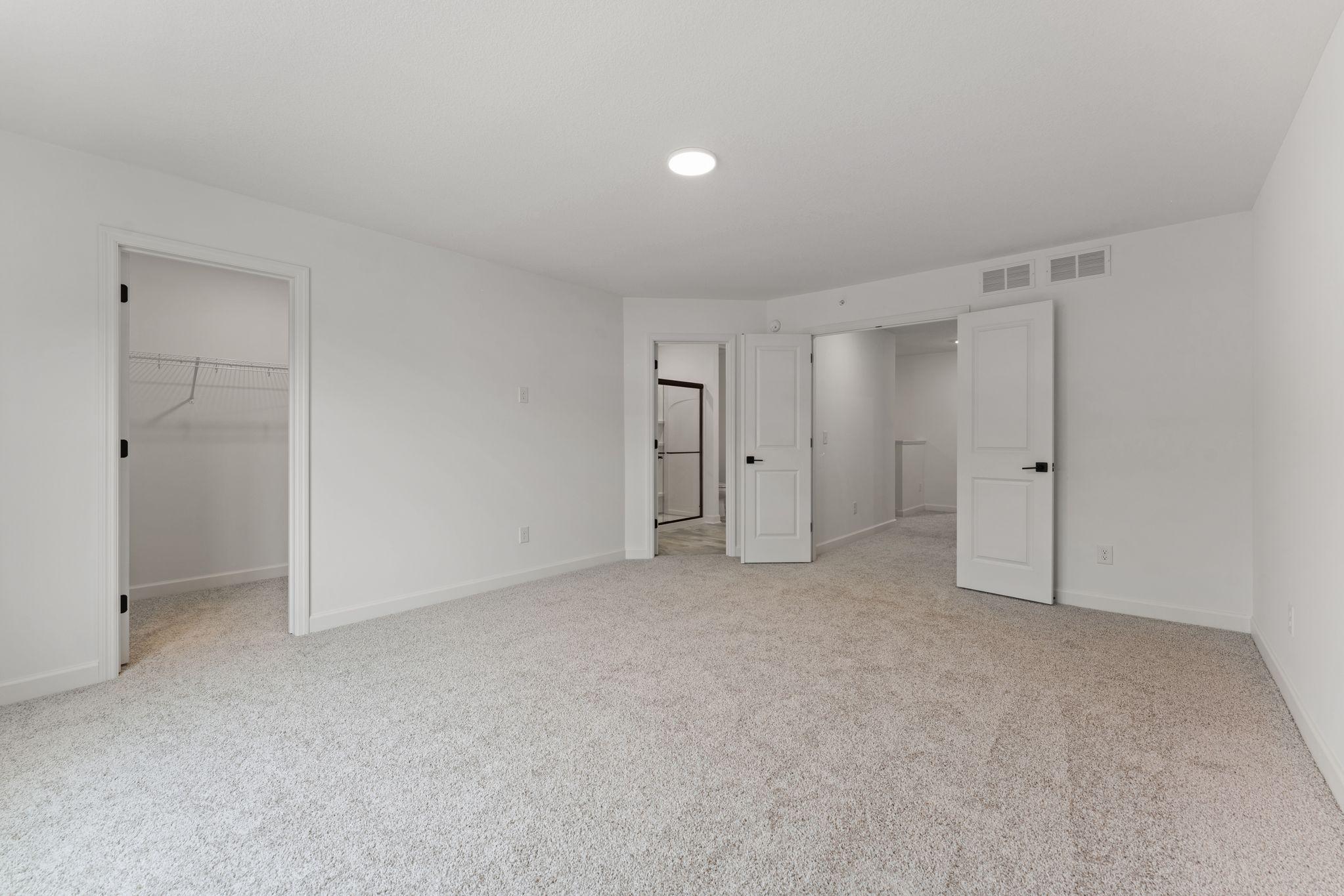 10549 Harbor Lane N Property Photo 13