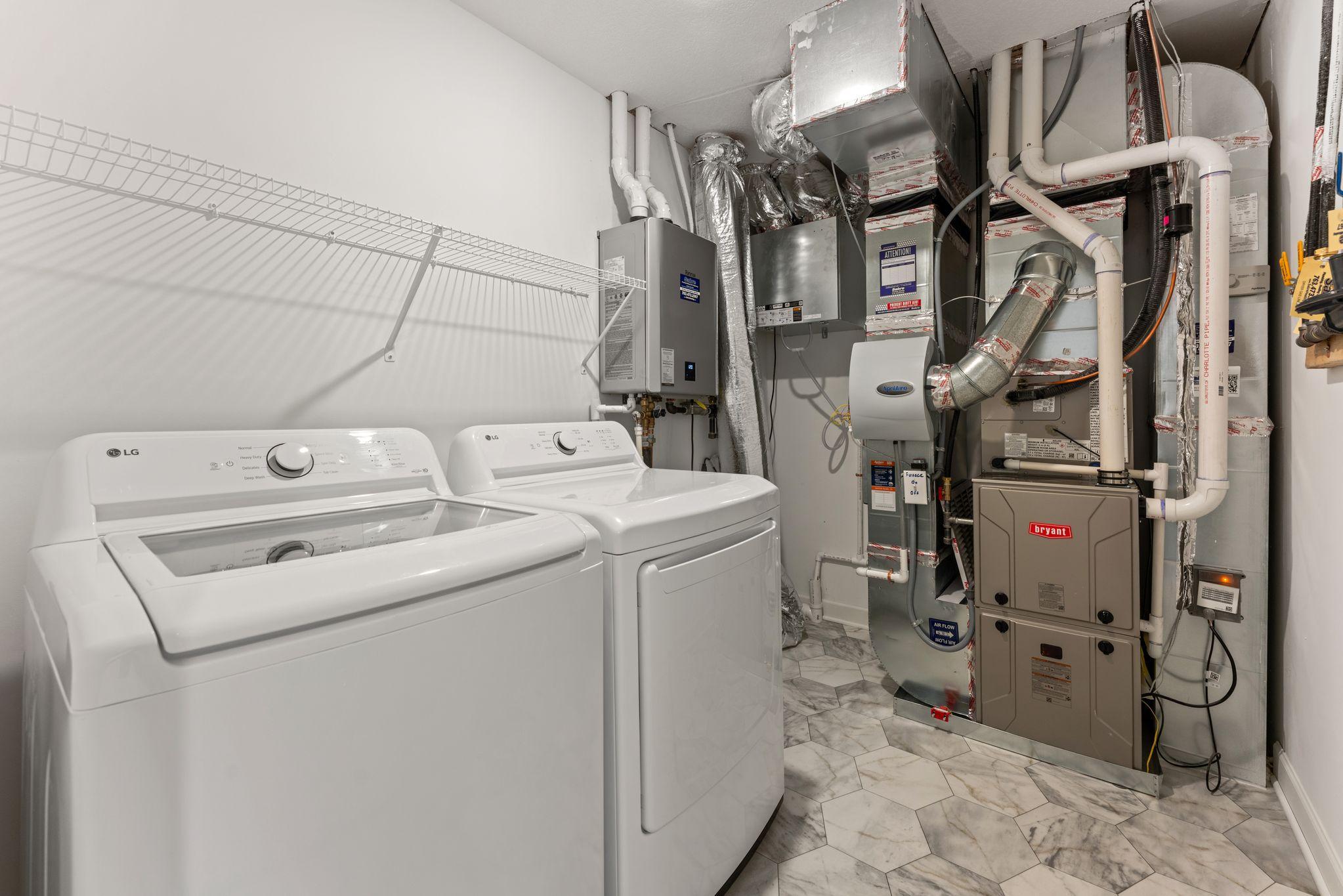 10549 Harbor Lane N Property Photo 18