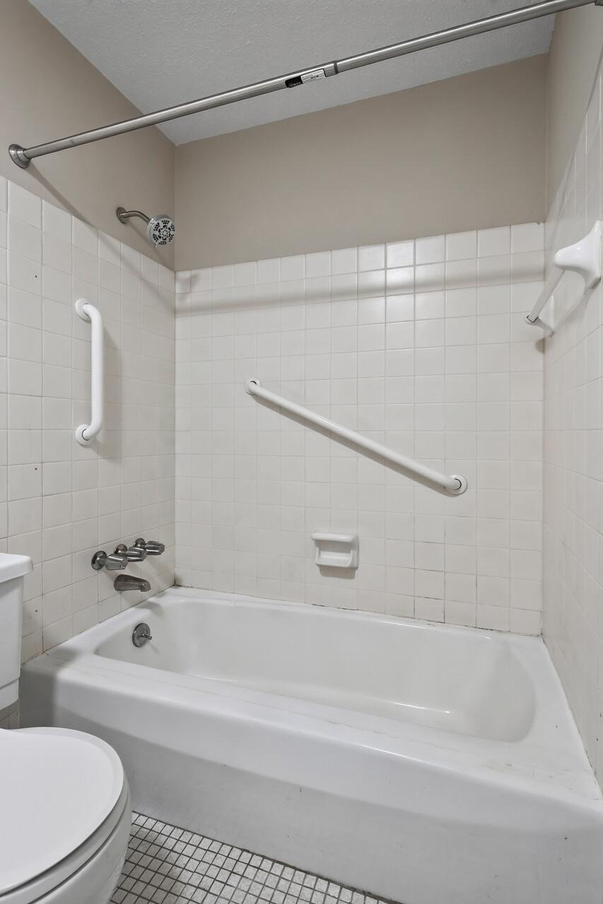 13400 Orchard Road Property Photo 23