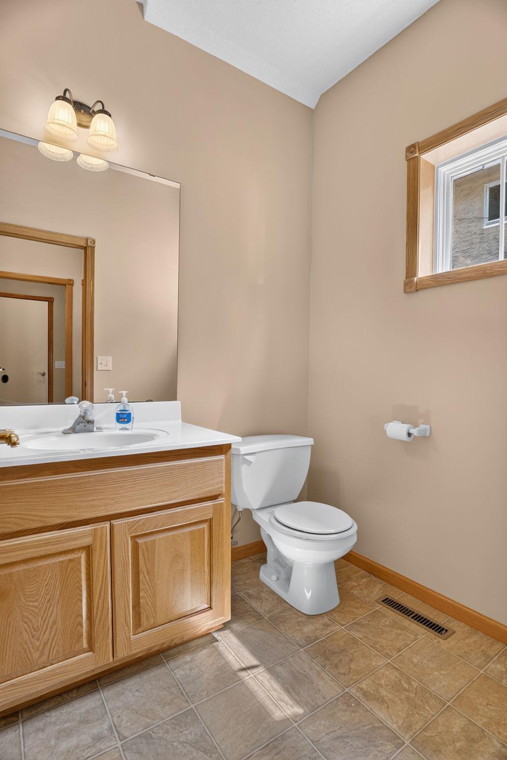 658 4th Avenue Nw Property Photo 22