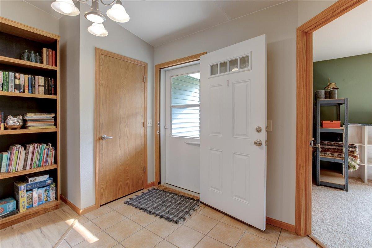 1038 Syme Avenue C Property Photo 6