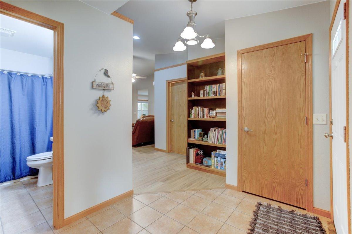 1038 Syme Avenue C Property Photo 7